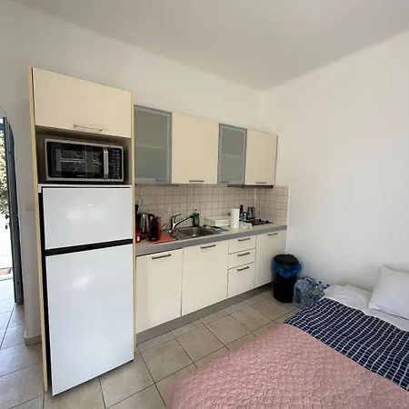 Апартаменты Kaniaris Sunset House